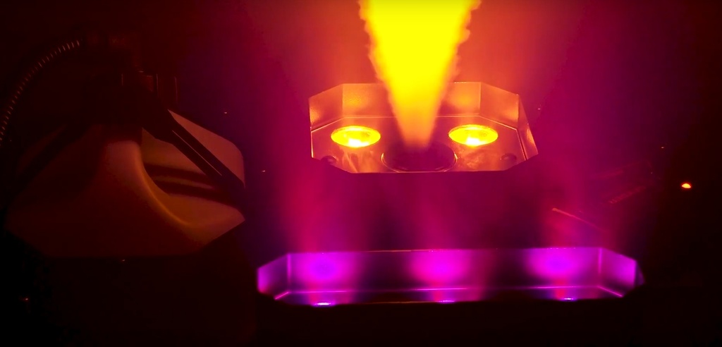 Chauvet DJ Geyser P7
