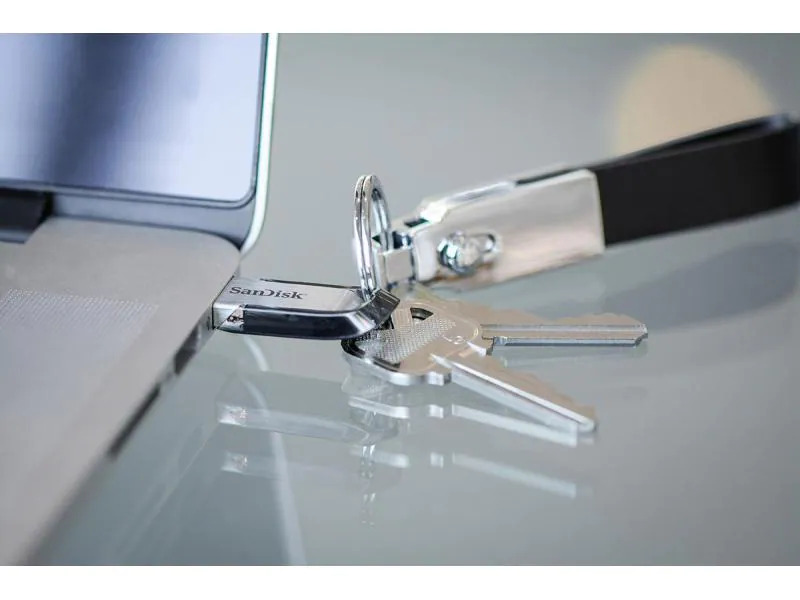 SanDisk Clé USB USB3.0 Ultra Flair 512 GB