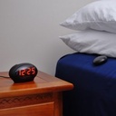Geemarc SBT600SS - Réveil avec coussin vibrant et port USB